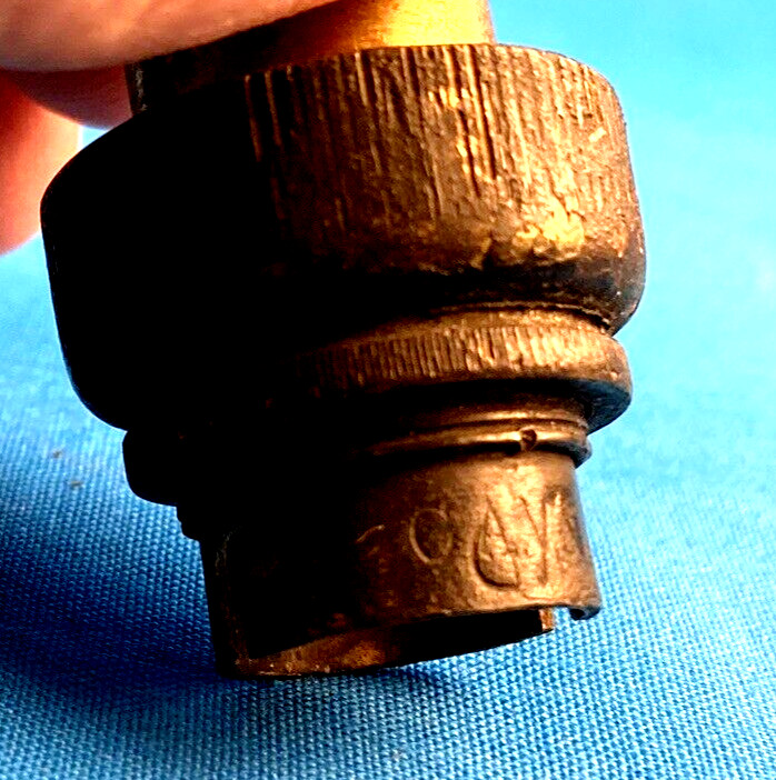 VINTAGE EGG-SHAPED AIRPLANE RUNNING/NAVIGATION LIGHT w/LIGHT SOCKET STAMPED CAY