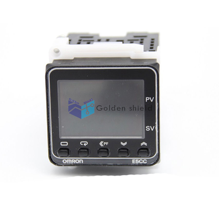 Omron E5CC-QX2ASM-880 Temperature Controller 100-240VAC New #