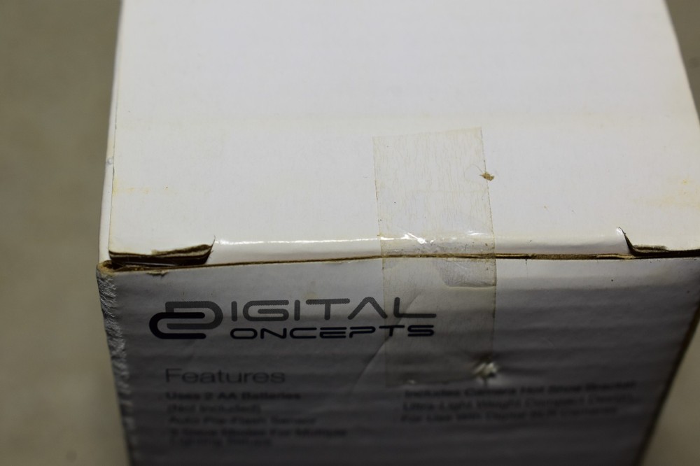 NEW Digital Concepts Digital Compact Design Slave Camera Video Flash 319AF