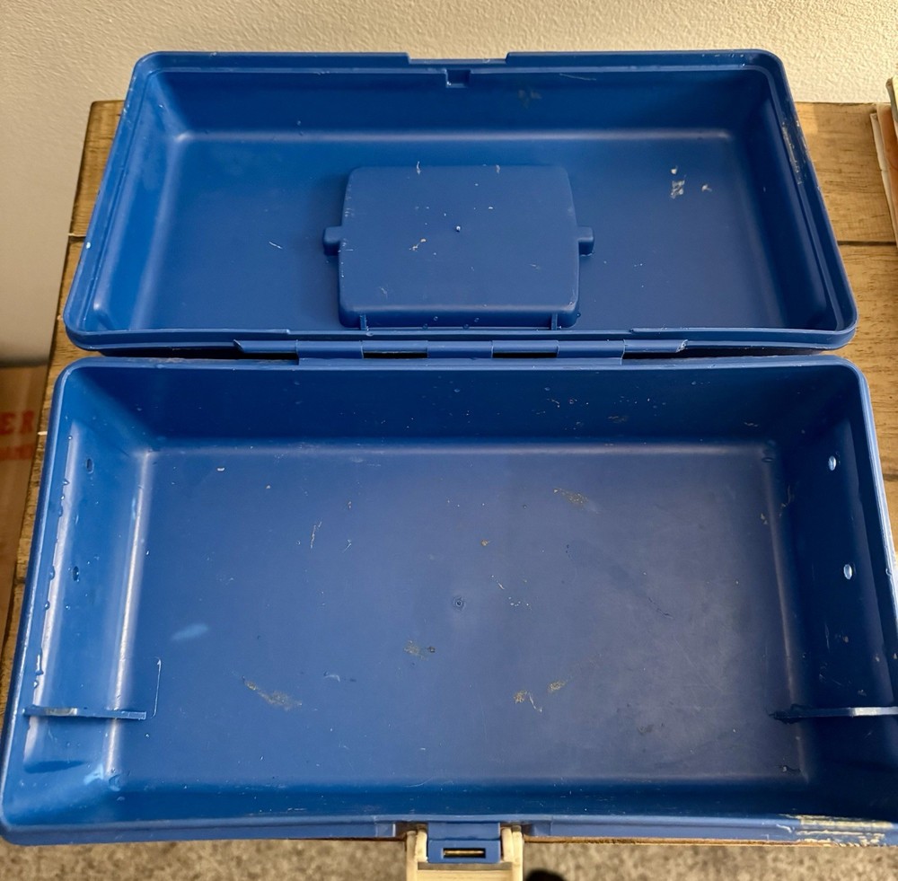 Vintage ArtBin Art Box Organizer Storage Case