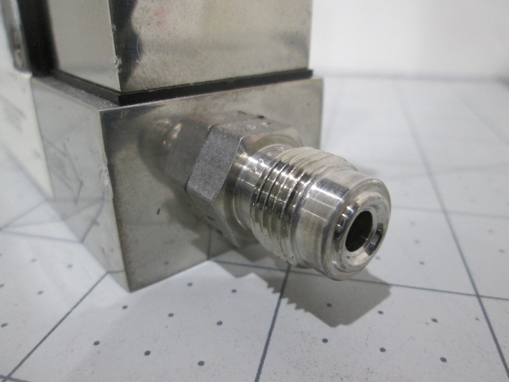 Unit, UFC-1000, Mass Flow Controller, C2F6, 50 SCCM, Used