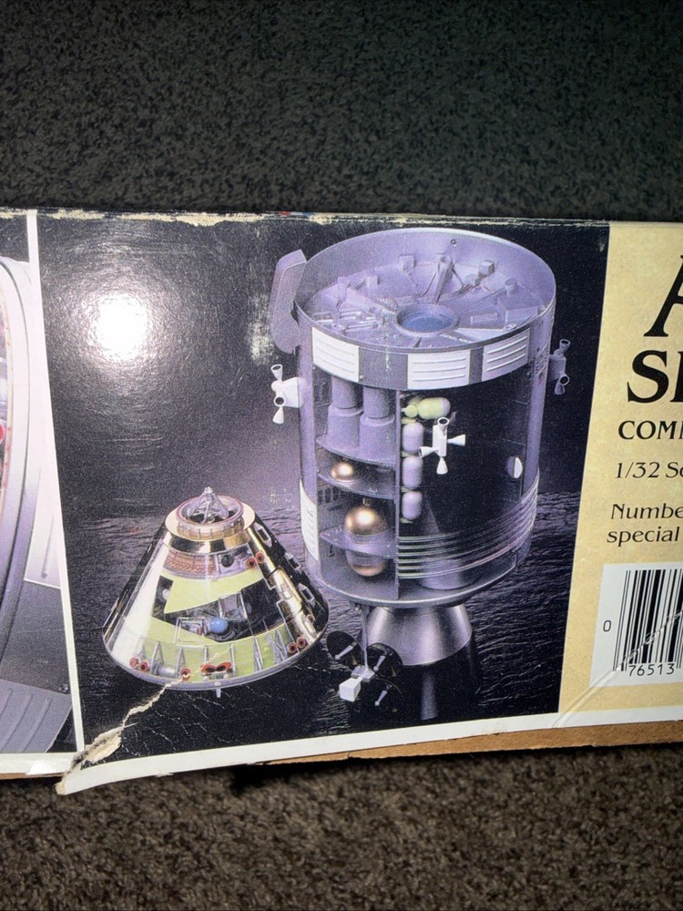 Monogram 1:32 Heritage Edition Apollo Spacecraft Command Service Module