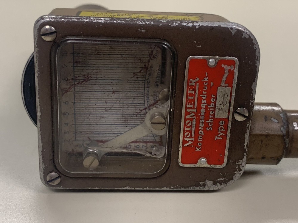 Vintage MOTO-METER COMPRESSION GAUGE | Mechanic Engine Compression 02