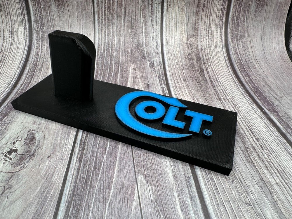 Colt 1911 Pistol Display Stand