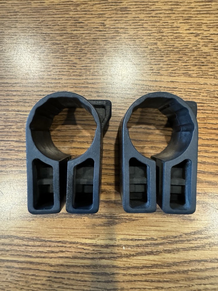 2 Yakima replacement snap around mount   round bar