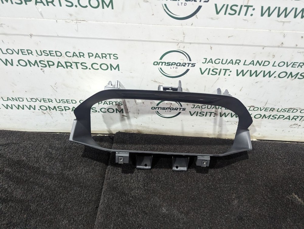 RANGE ROVER EVOQUE L551 DASHBOARD CLUSTER SURROUND TRIM