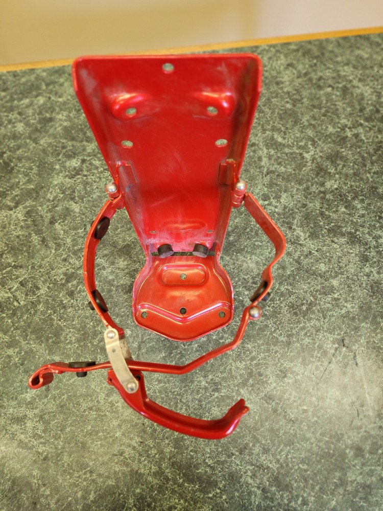 ANSUL 20E Fire Extinguisher Bracket -Missing 2 Black Stoppers