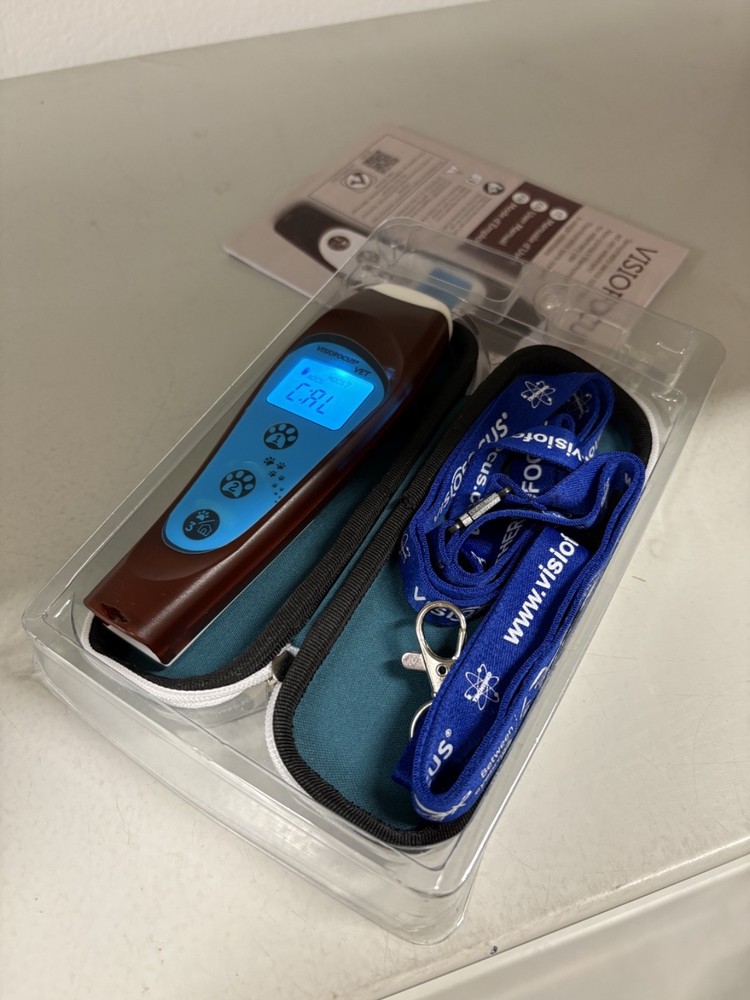 VisioFocus VET thermometer