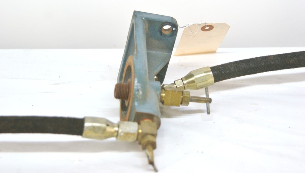 Regulator with Aeroquip Hoses 9857