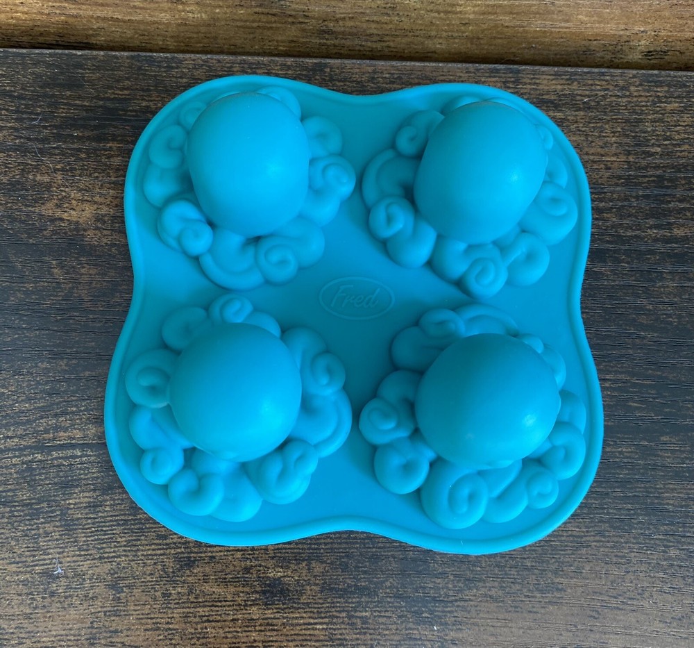 Octopus Shape Silicone Reusable Ice Cube Mold Cocktail Ice Chocolate Candy