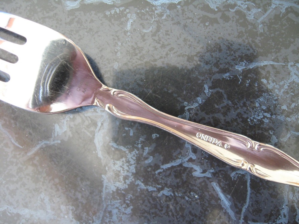 Oneida ANDRINA Dinner Fork Stainless 8" ExCond
