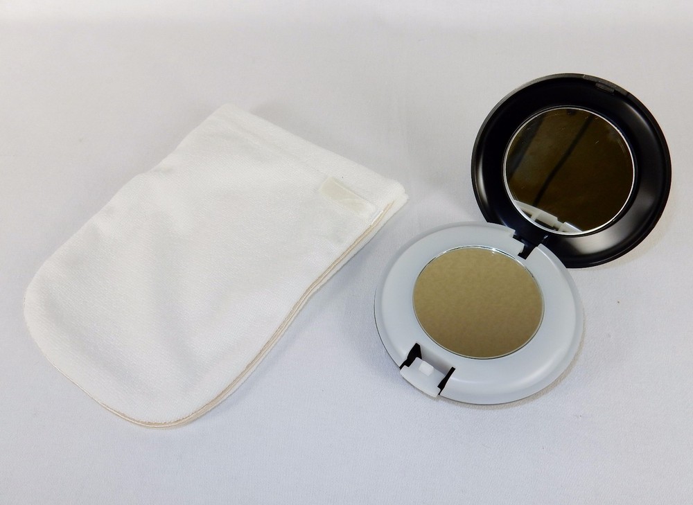 EuroMitt Makeup Removal Glove w/Lighted Compact Mirror, Microfiber, Reusable