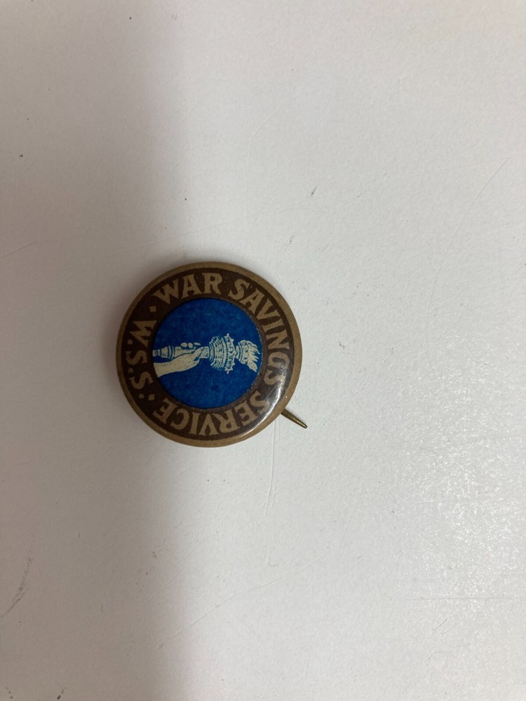 WWI war savings service pin pinback button WSS