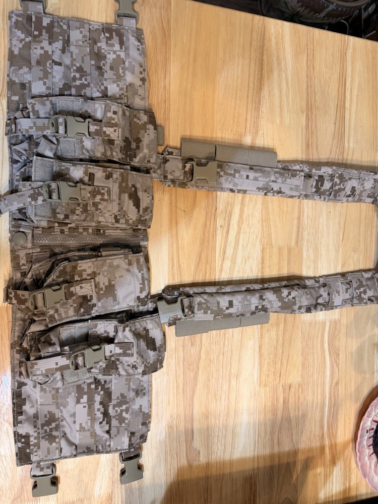 Eagle Industries AOR1 Multipurpose Chest Rig Split Front V.2