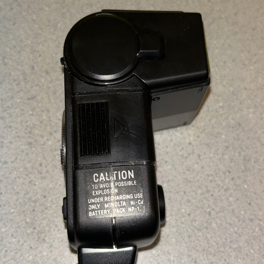 Minolta Auto 28 Flash - Missing Charger/Adapter