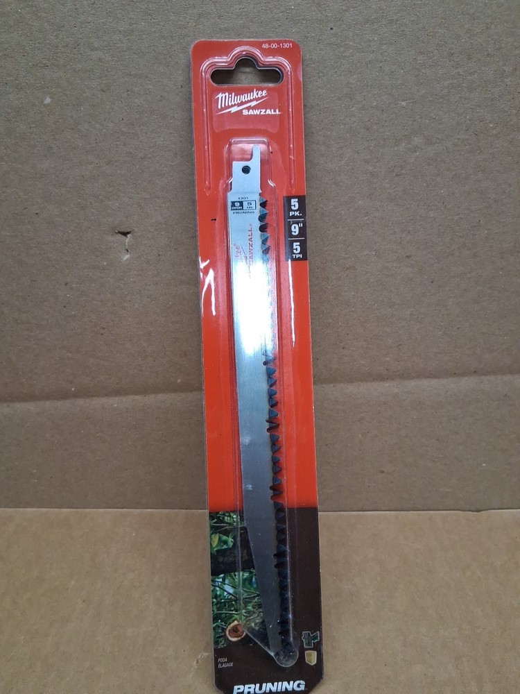 Milwaukee 9" 5Tpi Pruning Blade