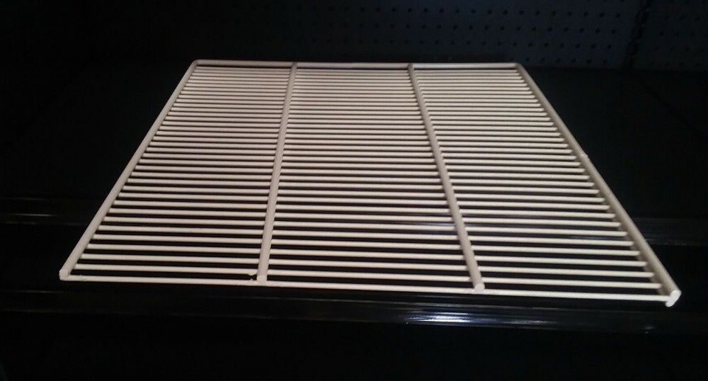 White wire rack custom shelving. (8) pcs 22" x 20.75" white