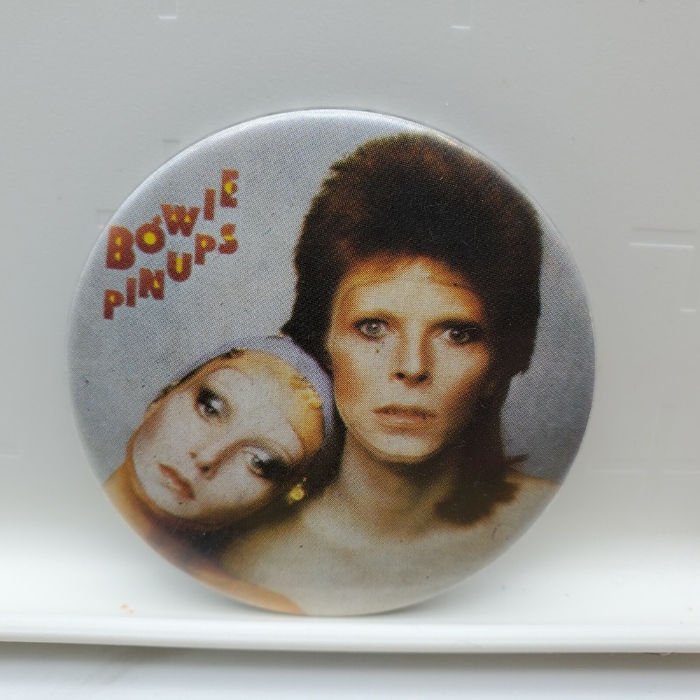 Vintage David Bowie Pin Ups Pinback button