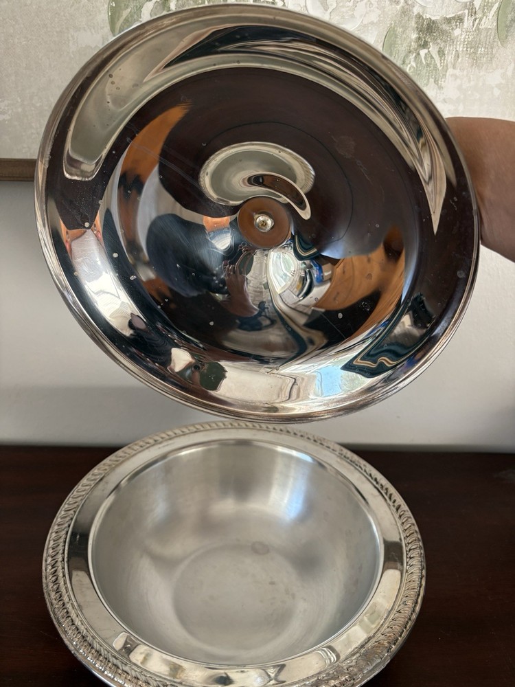 FB Rogers Silver Casserole Dish With Lid - Vintage