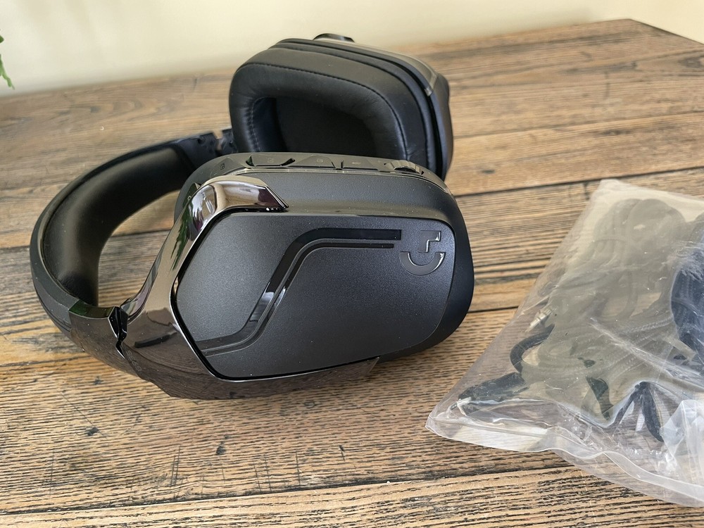 Logitech G935 Headband Gaming Headset - Black / Blue