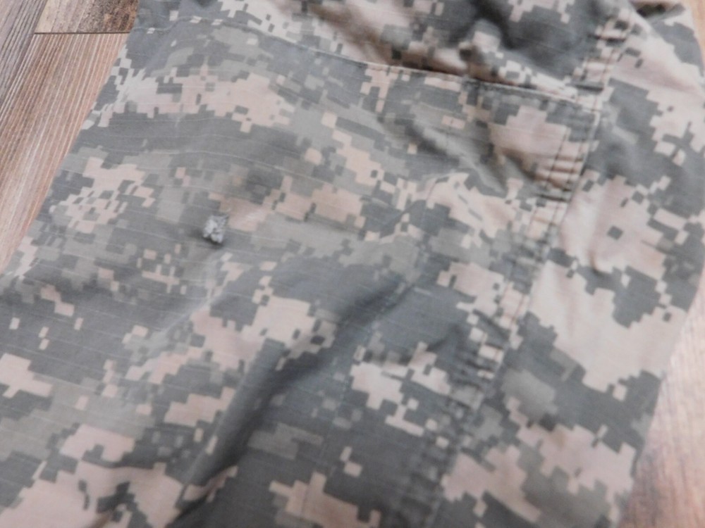 US ARMY ACU PANTS SIZE SMALL - SHORT