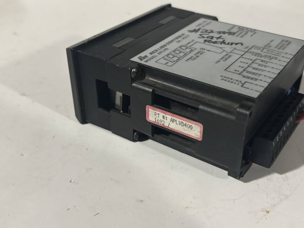 Red Lion Controls Model APLVD / APLVD400 1692 Panel Meter