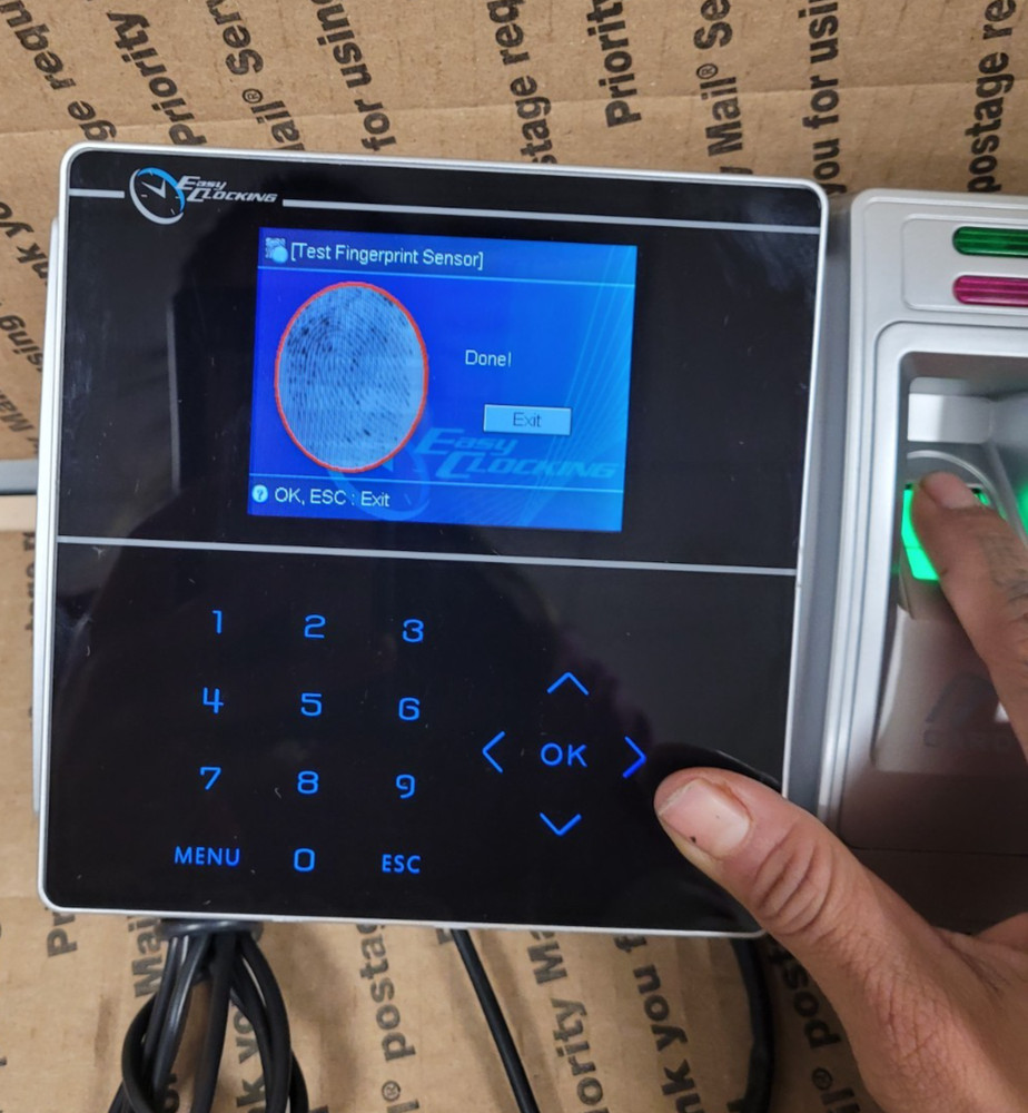 Easy Clocking EC200-W WiFi Time Clock Fingerprint/RFID Card Reader (POWERS ON)