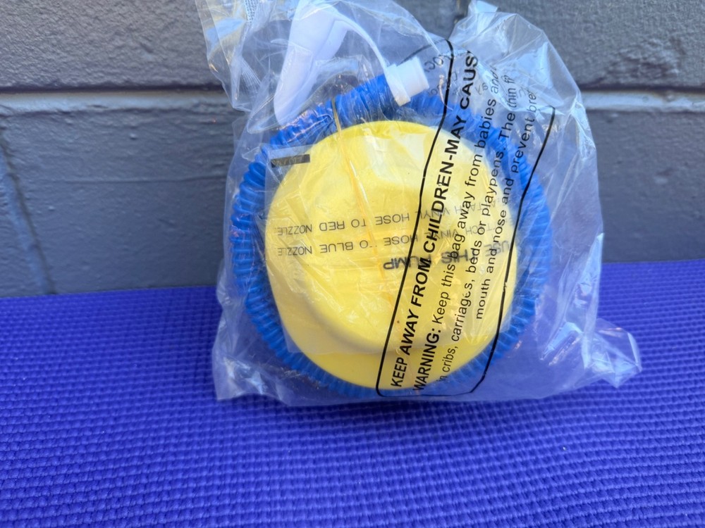 EXERCISE BALL FOOT AIR PUMP 4" NEW IN PACKAGE