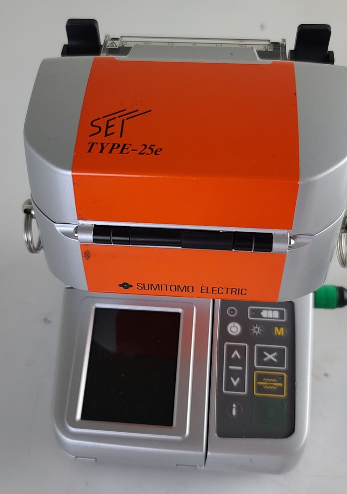 Sumitomo Type-25e Fusion Splicer ~ Powers On
