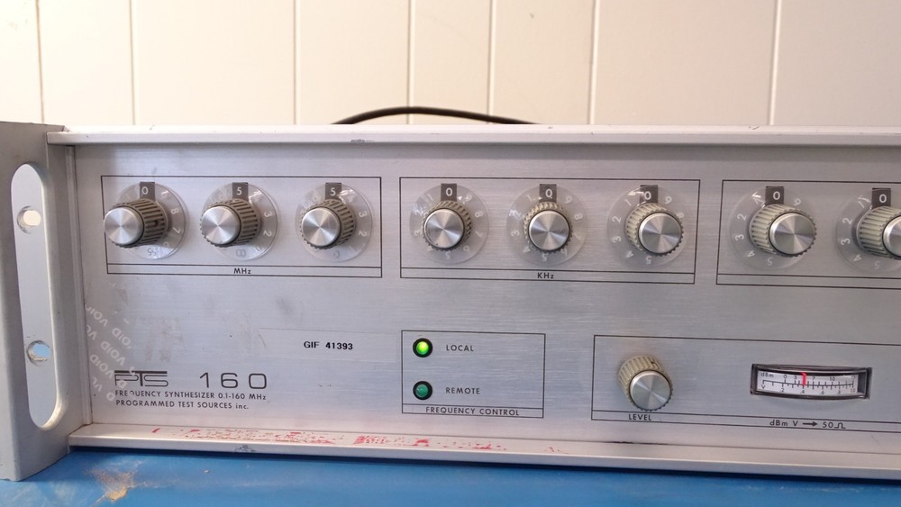 PROGRAMMED TEST SOURCES PTS 160 FREQUENCY SYNTHESIZER ~ PTS160