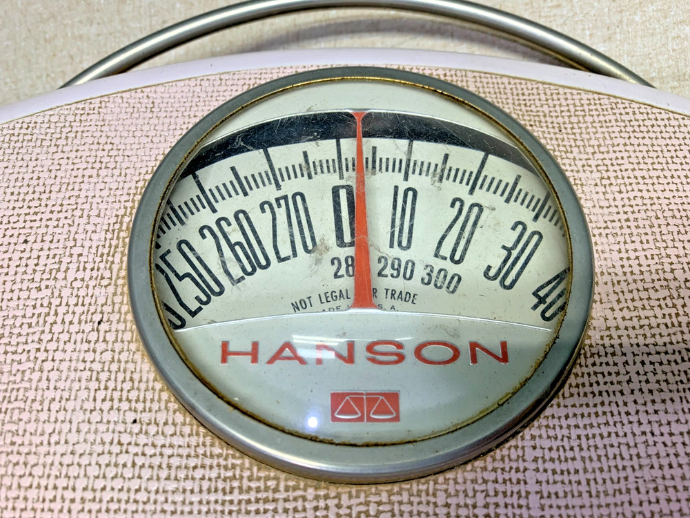 VINTAGE HANSON BATHROOM SCALE
