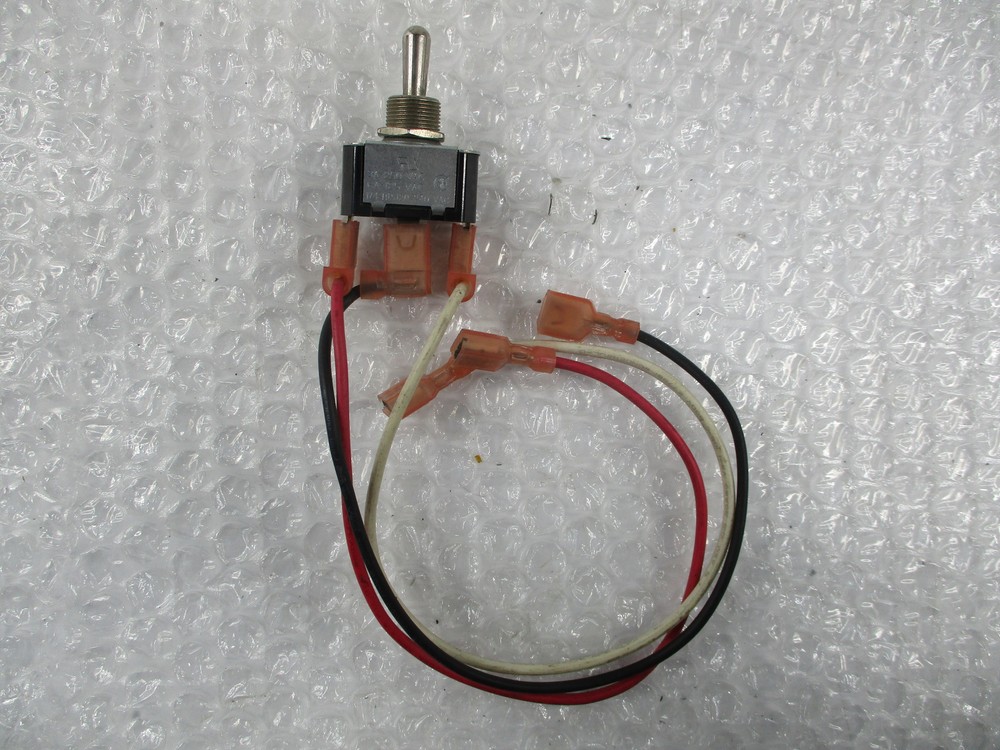 INDUSTRIAL SPARE 0617R TOGGLE SWITCH NSNP