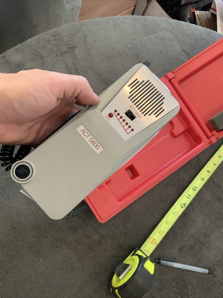 Snap On Act 5600 Automatic Halogen Leak Detector…..see Pics….
