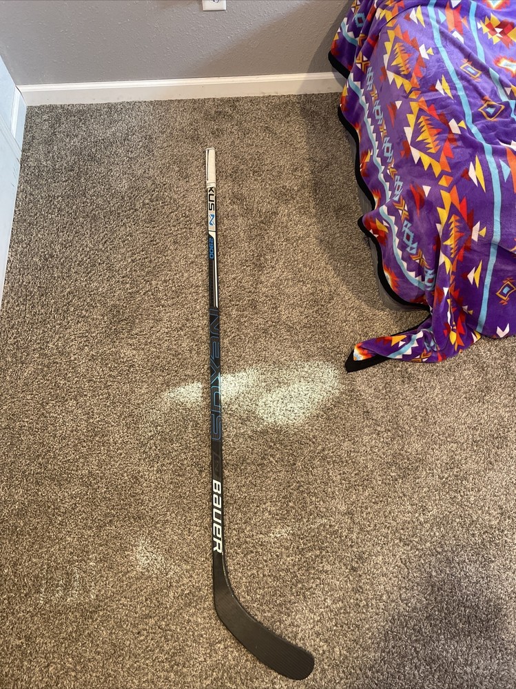 bauer nexus hockey stick