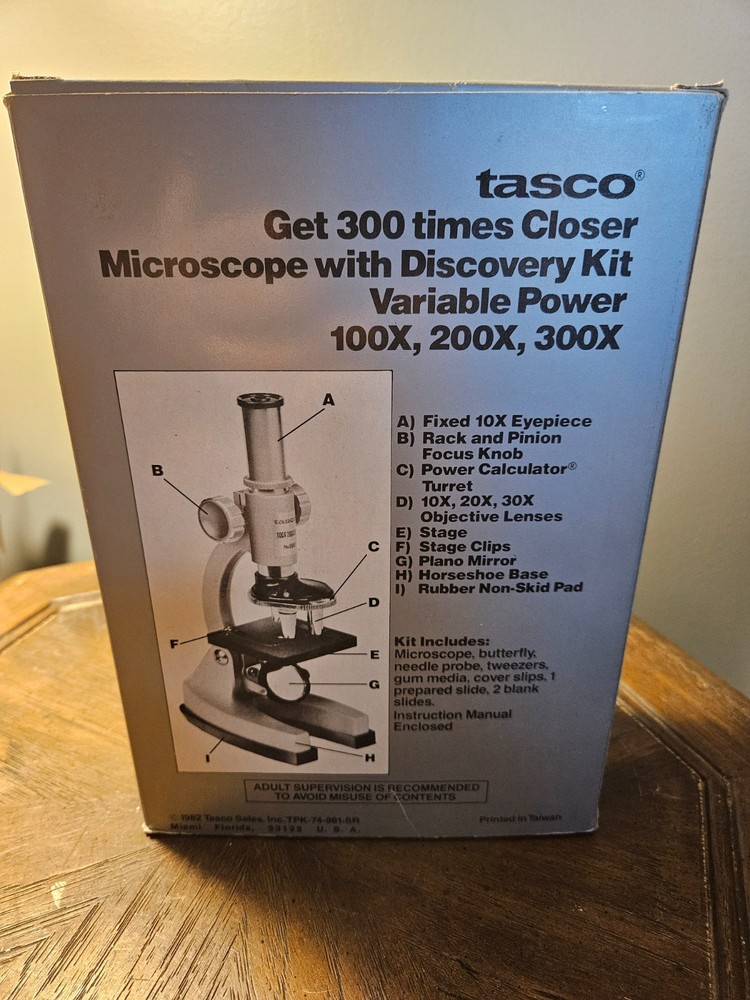 Tasco 300 Power Microscope Variable With Discovery Kit