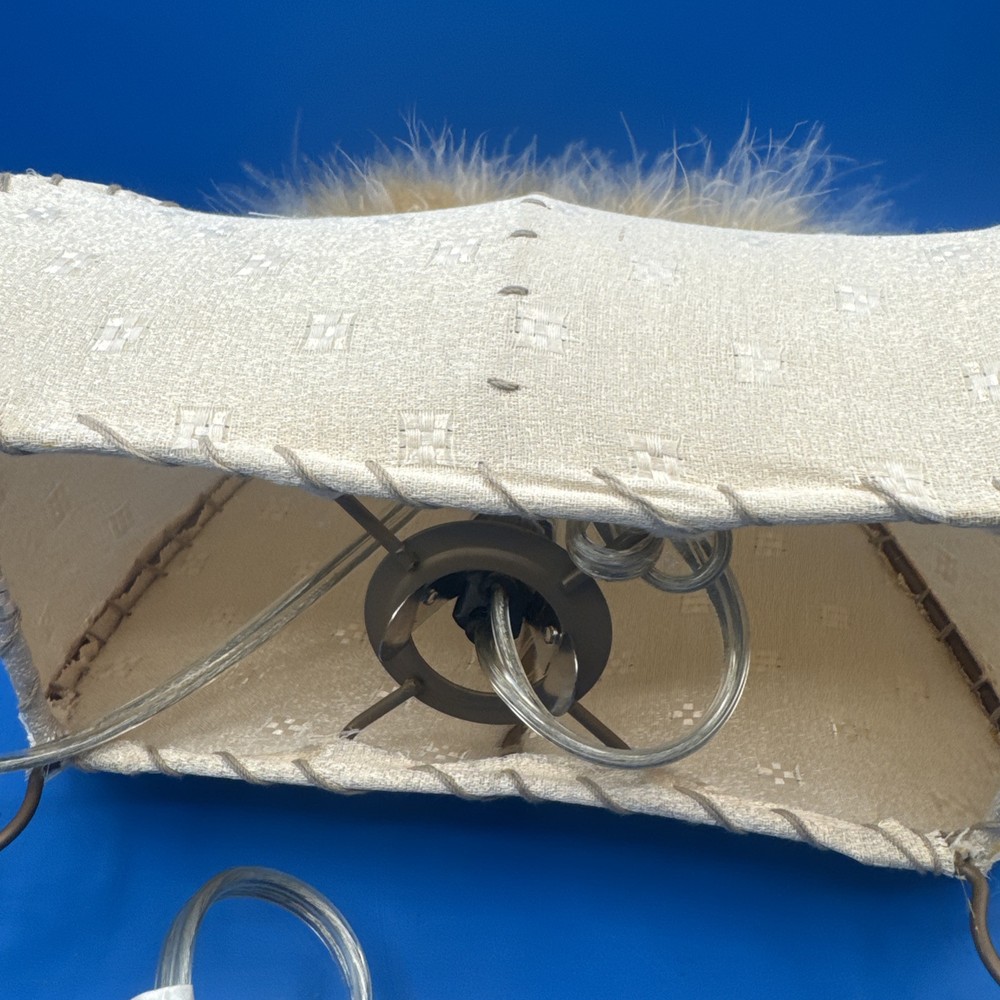 Womens Purse Shaped Table Lamp