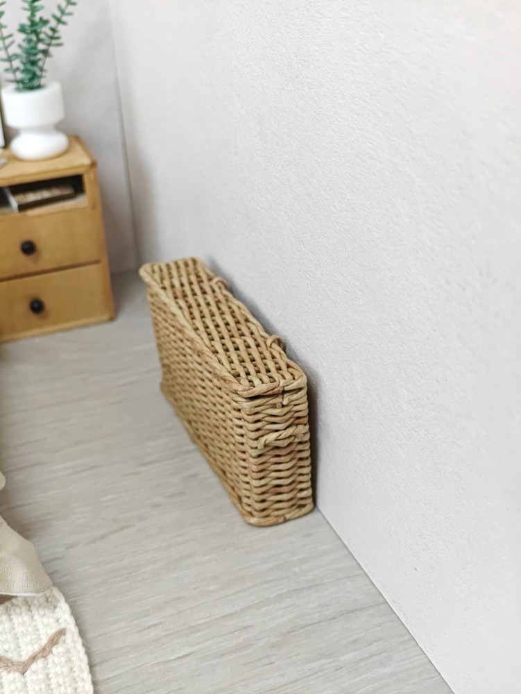1:12 dollhouse wicker oversized rectangular narrow storage lidded basket