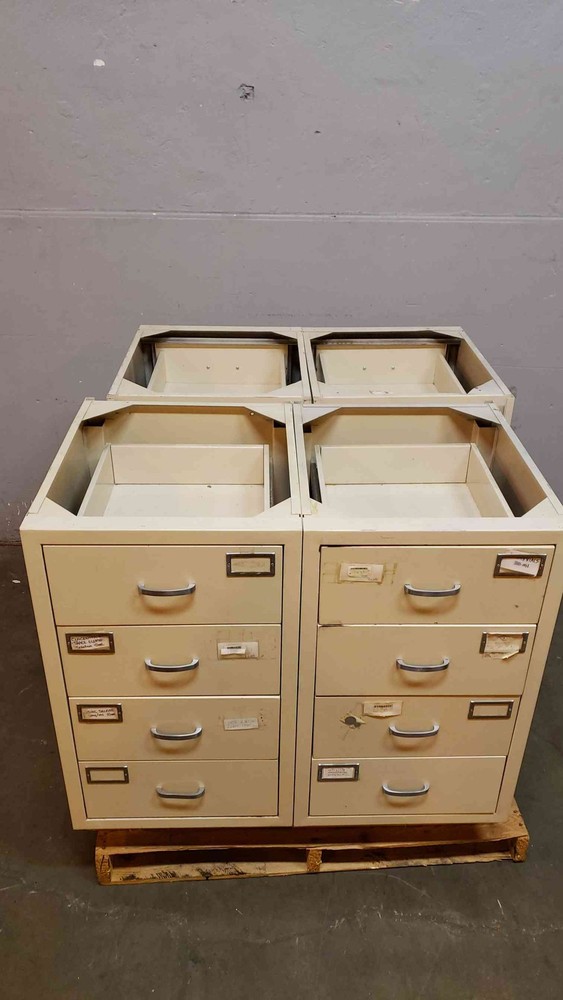 Duralab 3'2" Drawer Casework (SKU: 2499AA)(2499AA)