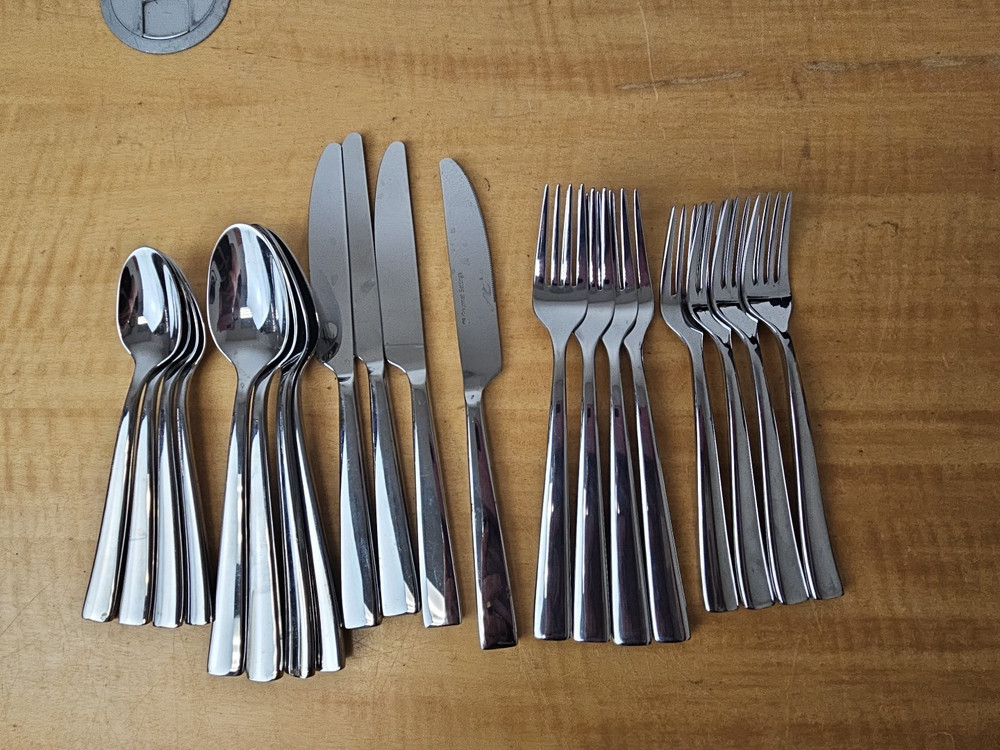 Gourmet Settings Stainless Flatware Set Service for 4 - 20 pieces