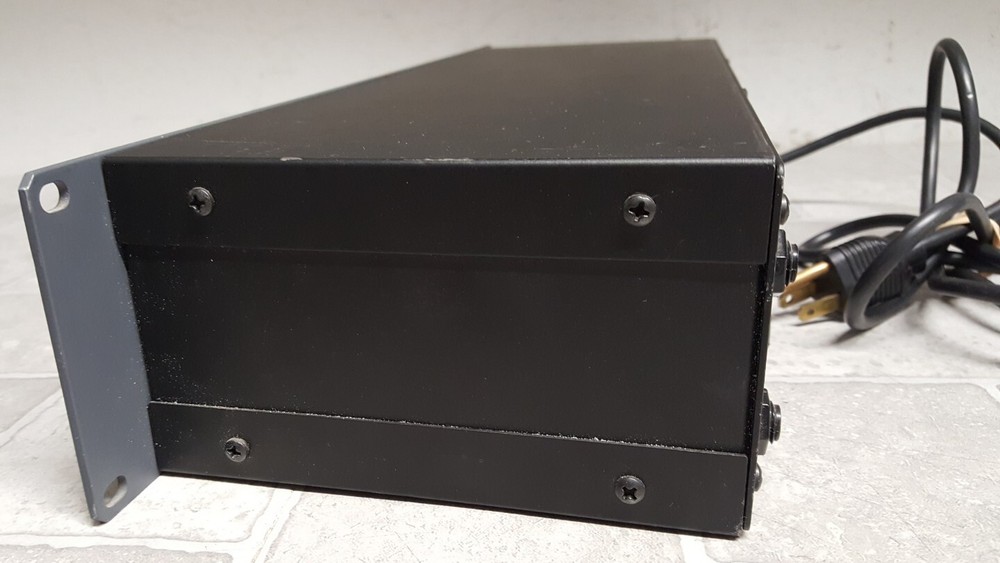 Ashly PQX 572 Stero Seven Band Parametric Equalizer READ