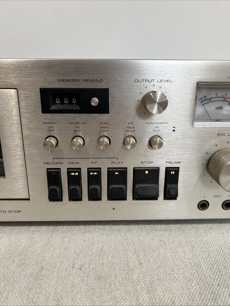 Vintage Technics by Panasonic RS-671A Stereo Cassette Deck Powers On