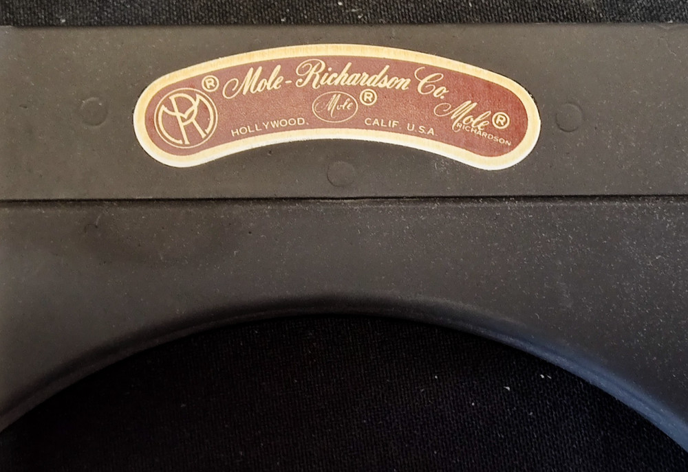 Mole Richardson Barn Doors Light Shield, Mini. With A Chain 407