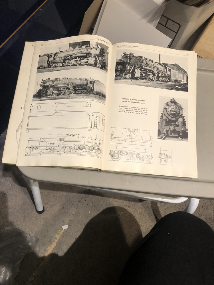 1941 The Model Railroader Cyclopedia-Vintage Train Plan Book