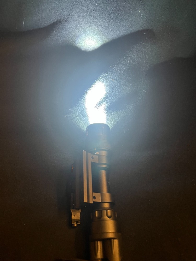 Night Evolution M952V Tactical Light Airsoft (Black) READ DESCRIPTION