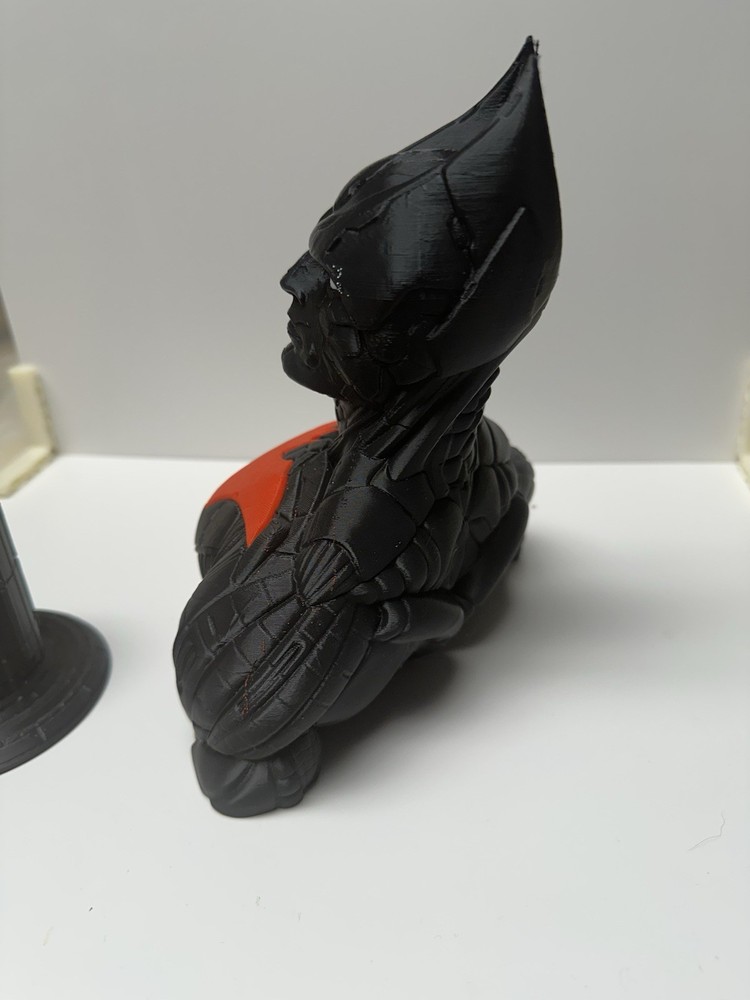 BATMAN BEYOND BUST