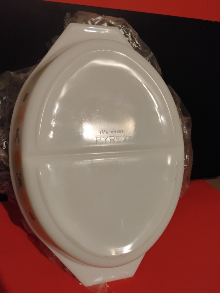 Pyrex Vintage Double Devider With Lid