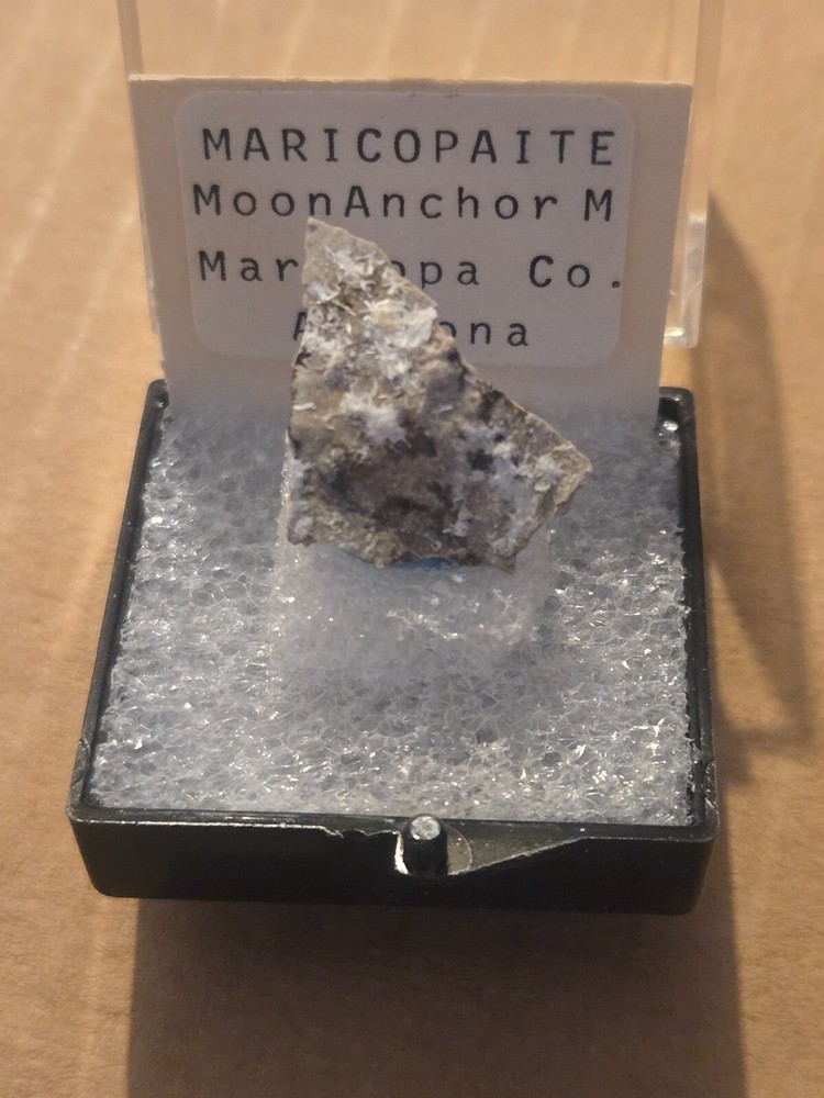 Beautiful Maricopaite thumbnail specimen
