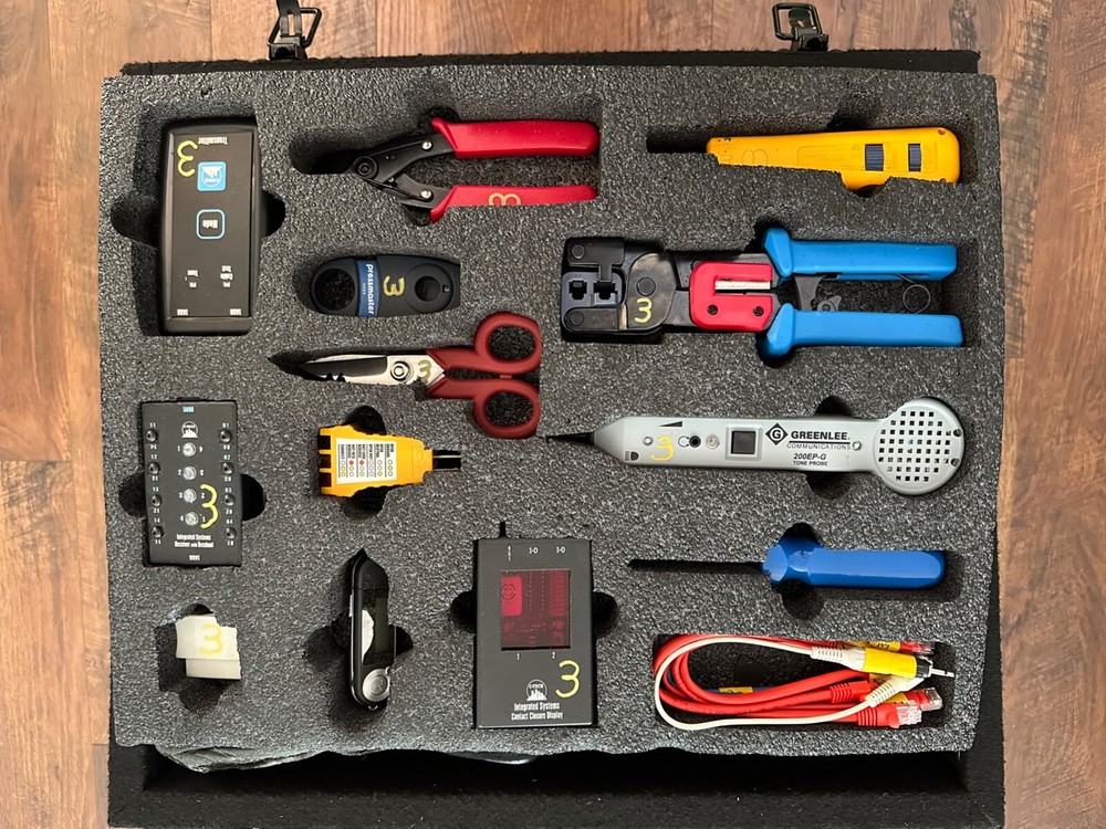 Portable internet phone installation and testing kit