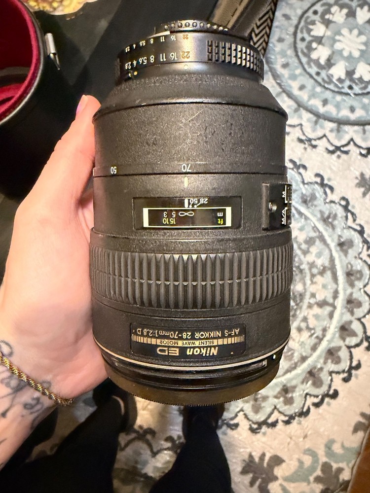 camera lenses for nikon medium size and large there is damage on larger end