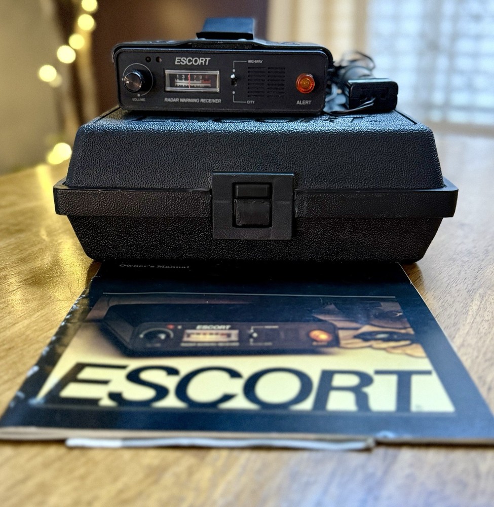 Working 80s Escort Radar Warning Receiver Cincinnati Microwave w/ Case
